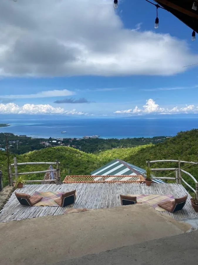 Lounge deck